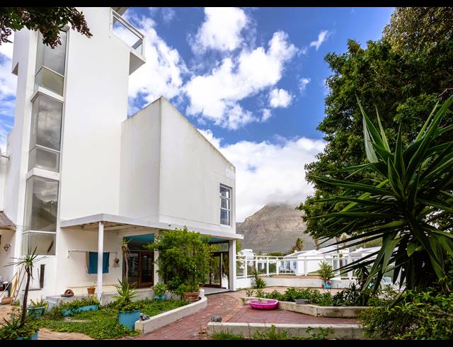 6 BEDROOM FREEHOLD FOR SALE IN MARINA DA GAMA
